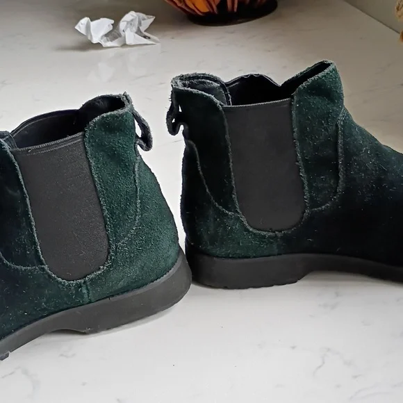 UGG CHELSEA SUEDE BOOTS WOMEN - Picture 3 of 9